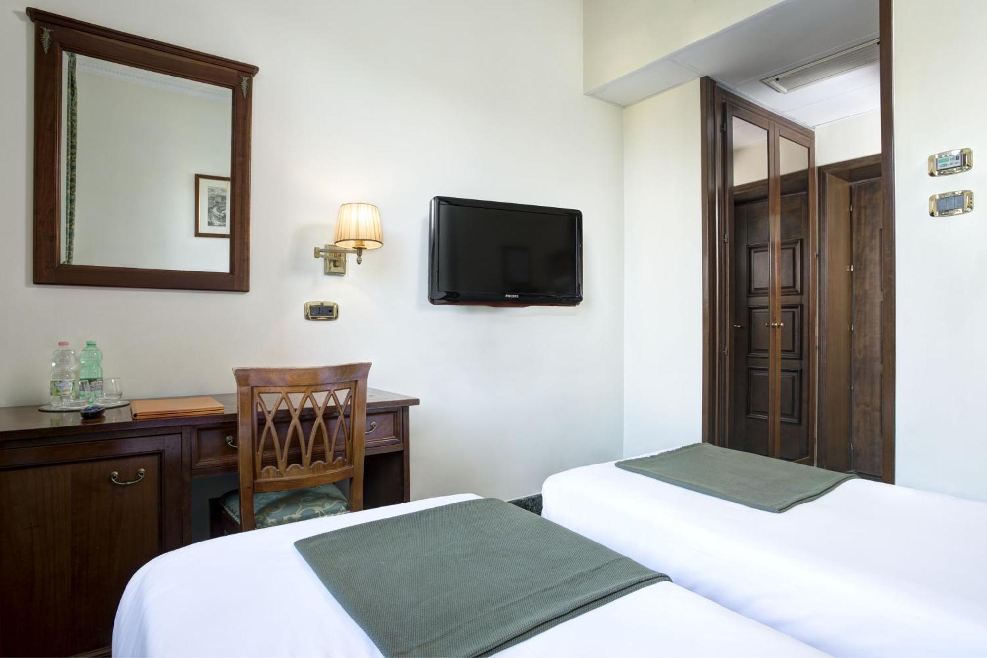 Double or Twin Room,1274572225:JPEG