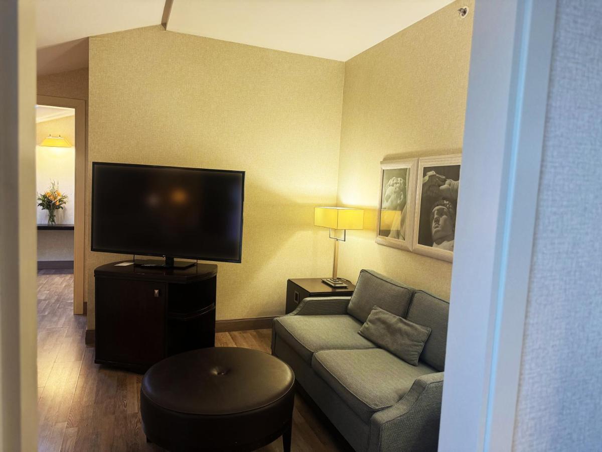 Junior Suite,1498574041:JPEG