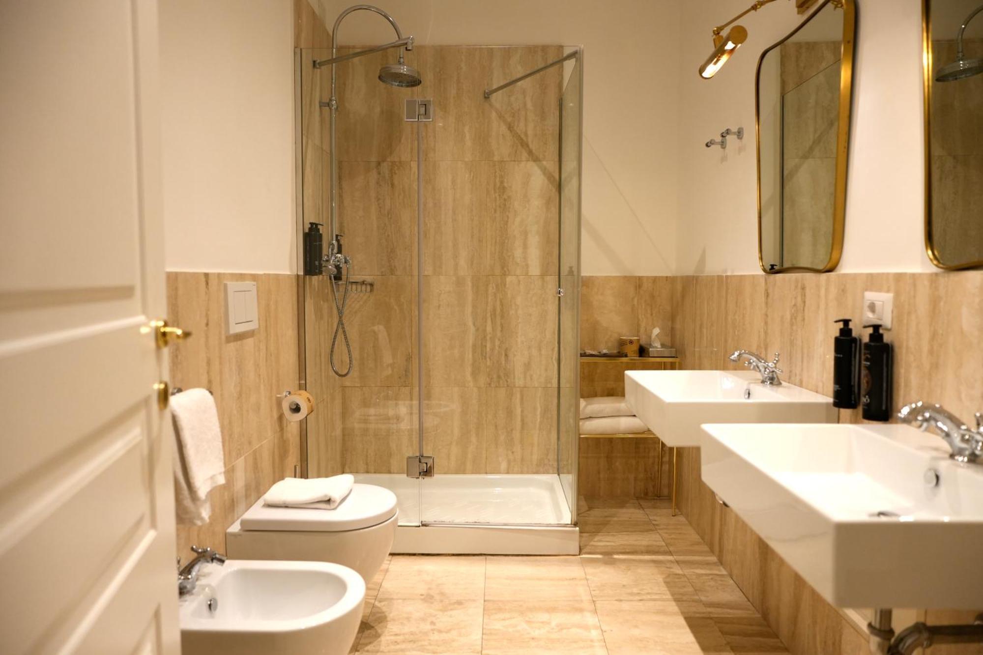 Quadruple Room,1758485828:JPEG